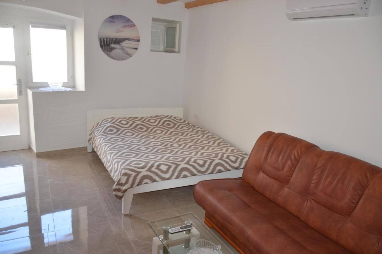 Studio Apartman Kata เปอร์วิช เชปูริเน ภายนอก รูปภาพ