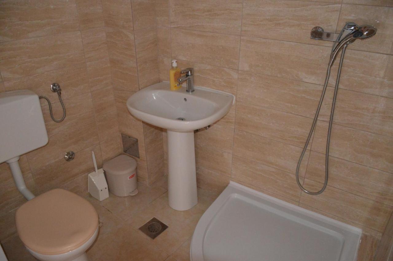 Studio Apartman Kata เปอร์วิช เชปูริเน ภายนอก รูปภาพ